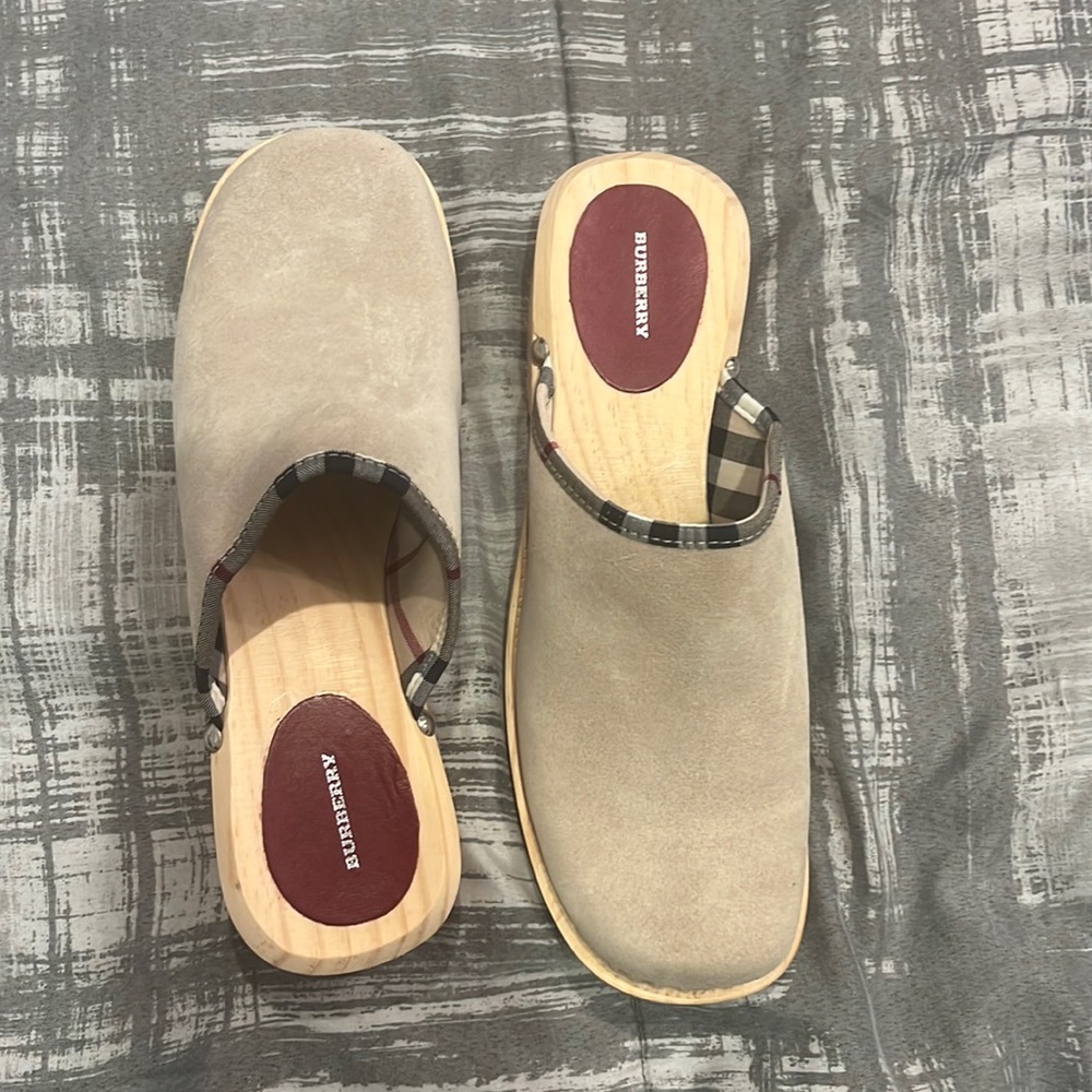 Burberry slides